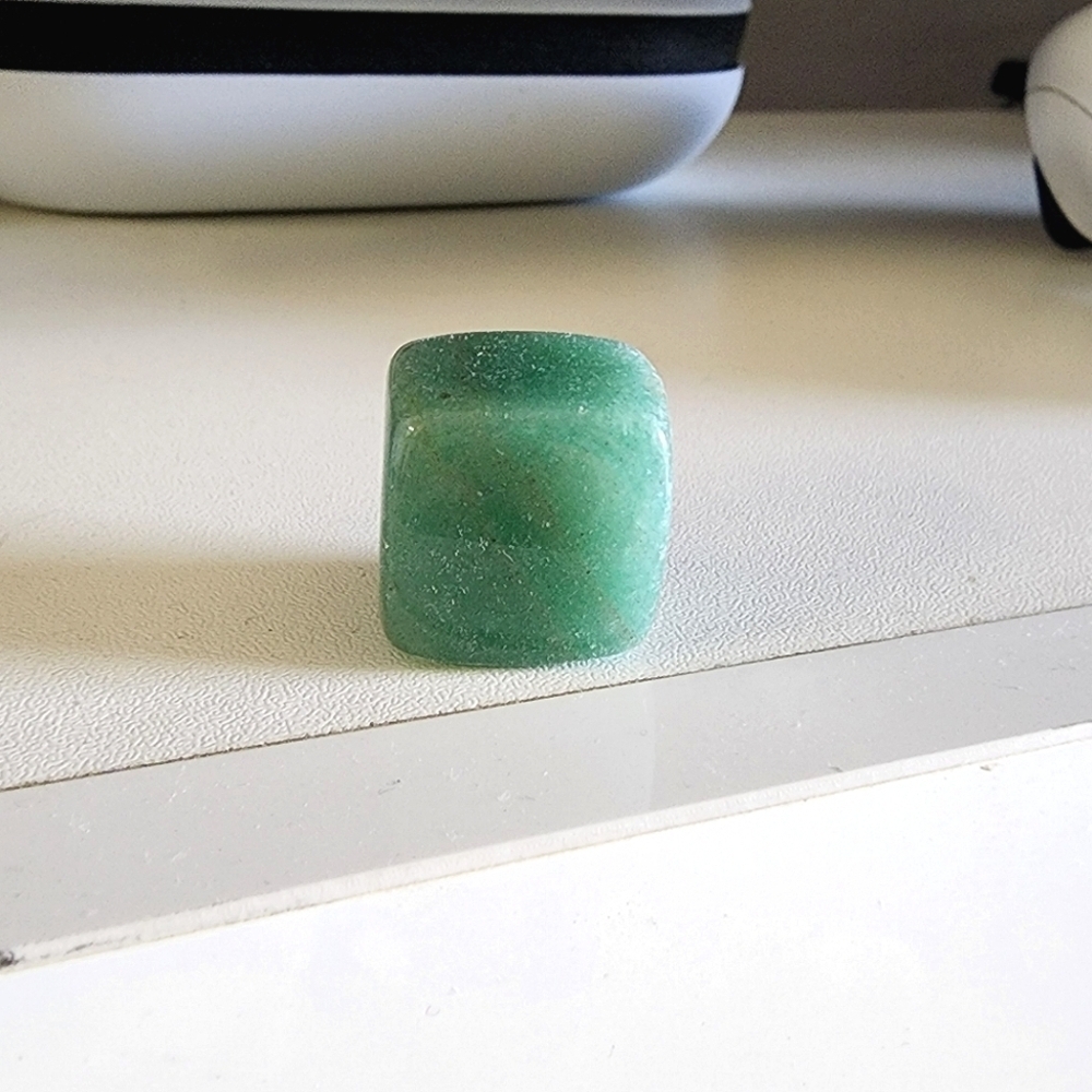 Emerald Agate Quartz Green Stone Cube.  Chakra New